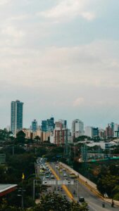 Plan de Manejo de Tránsito para obras viales en temporada de lluvias: medidas para prevenir riesgos en Colombia