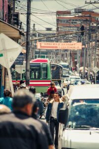 Estudios de movilidad en Colombia 2026, Bogotá actualizó los requisitos de movilidad para proyectos de vivienda.